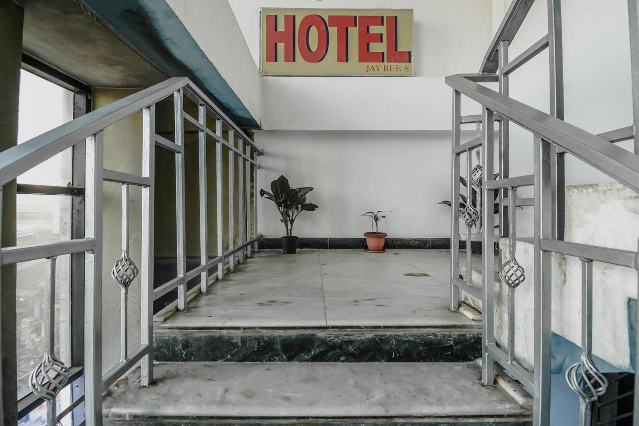 Oyo Flagship 71156 Hotel Jaybee'S Dibrugarh Esterno foto