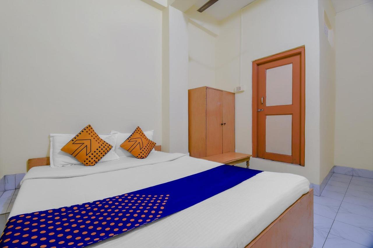 Oyo Flagship 71156 Hotel Jaybee'S Dibrugarh Esterno foto