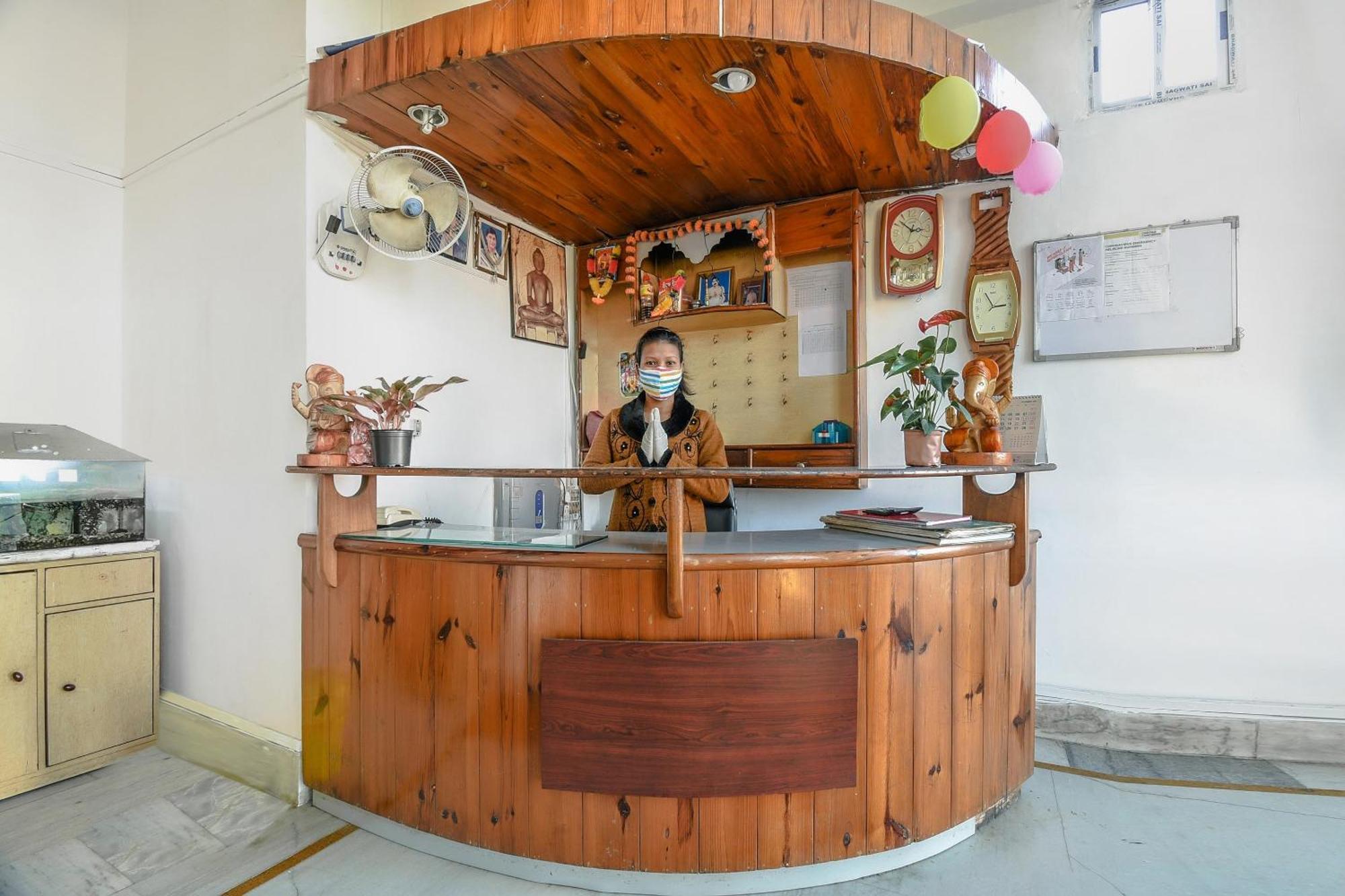 Oyo Flagship 71156 Hotel Jaybee'S Dibrugarh Esterno foto