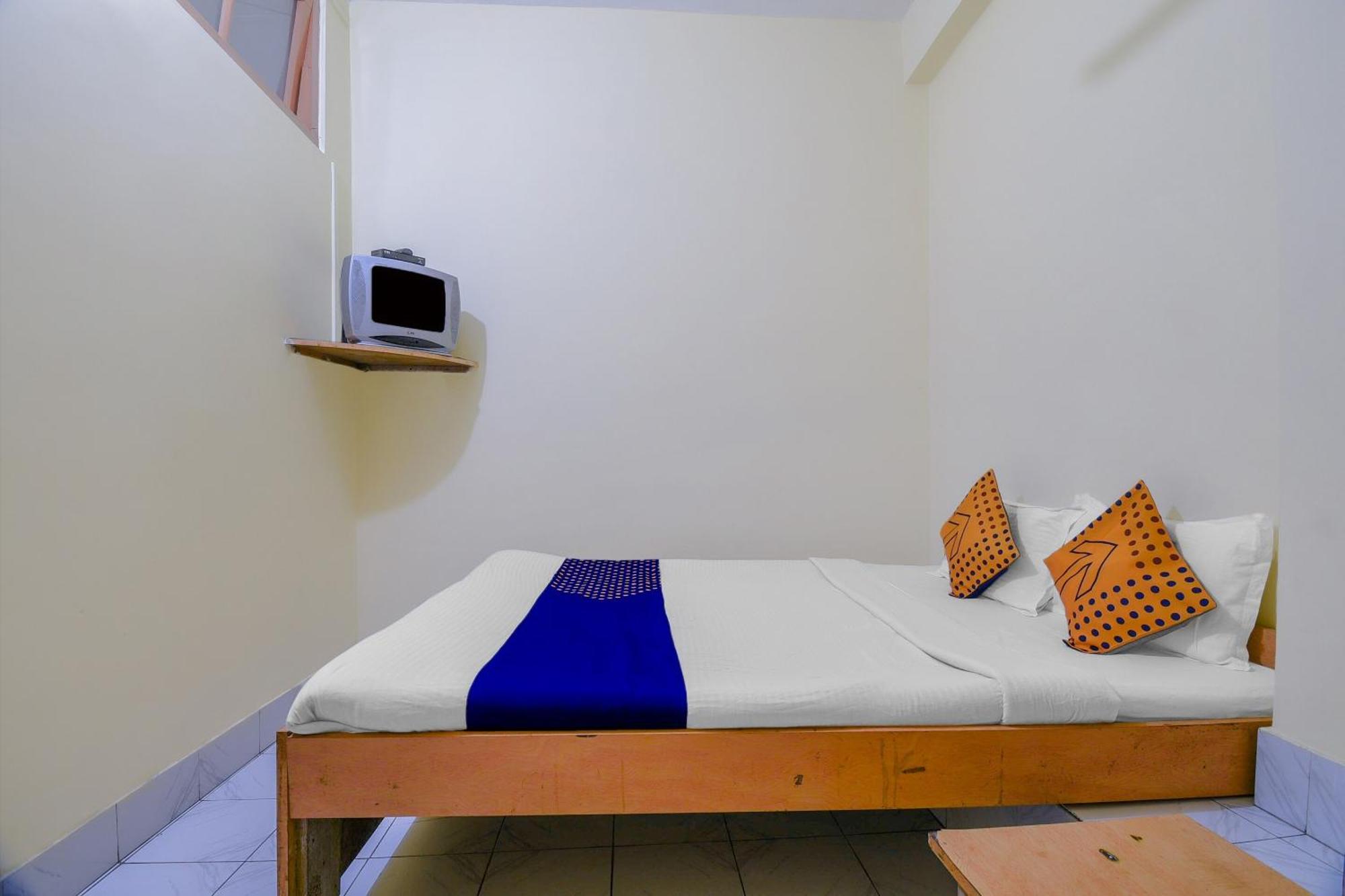 Oyo Flagship 71156 Hotel Jaybee'S Dibrugarh Esterno foto