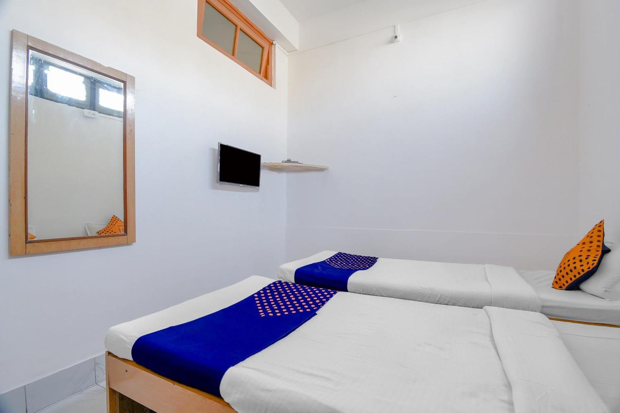Oyo Flagship 71156 Hotel Jaybee'S Dibrugarh Esterno foto