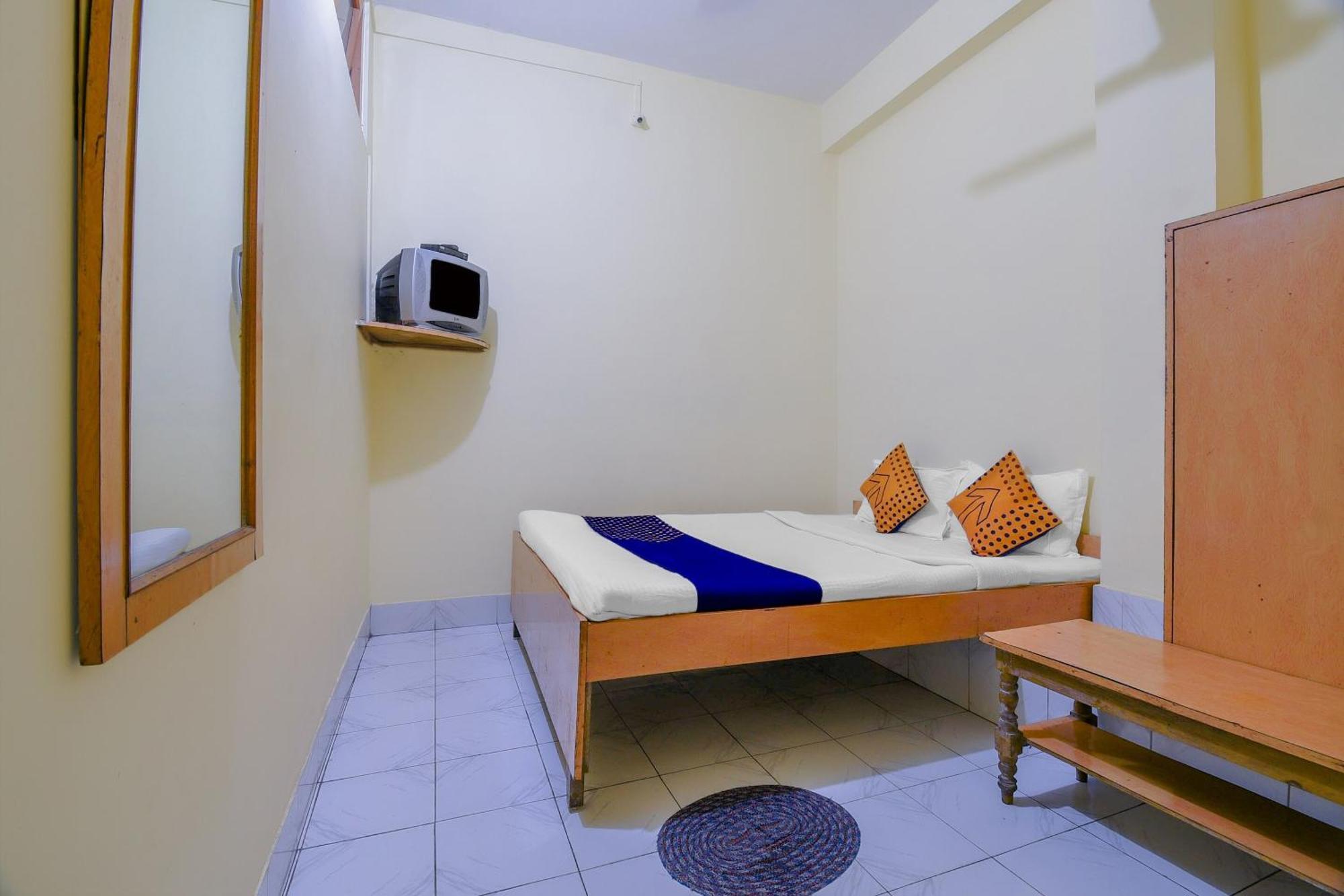 Oyo Flagship 71156 Hotel Jaybee'S Dibrugarh Esterno foto