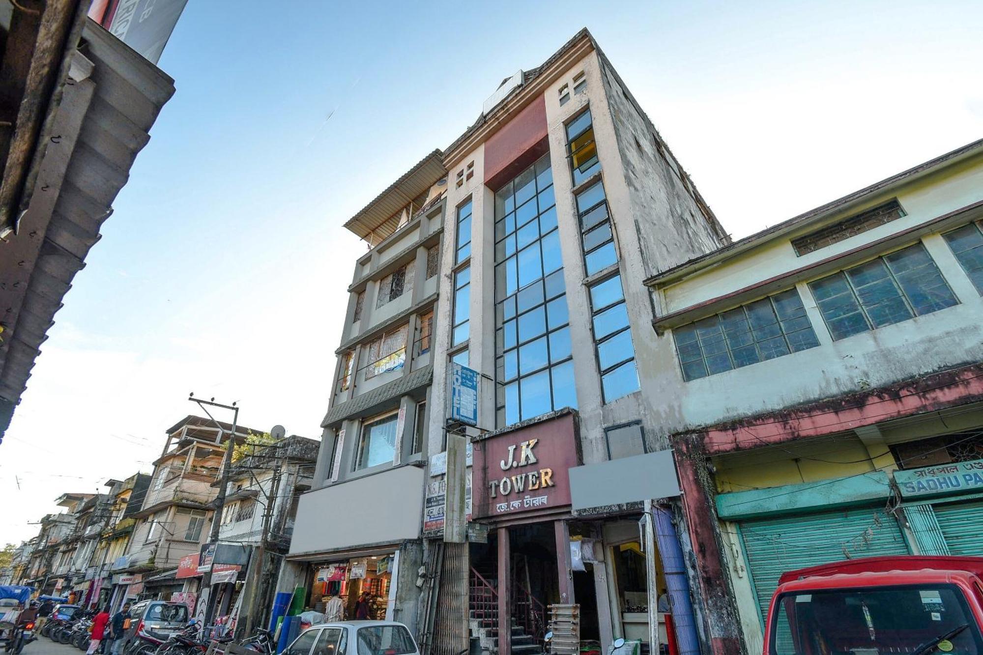 Oyo Flagship 71156 Hotel Jaybee'S Dibrugarh Esterno foto