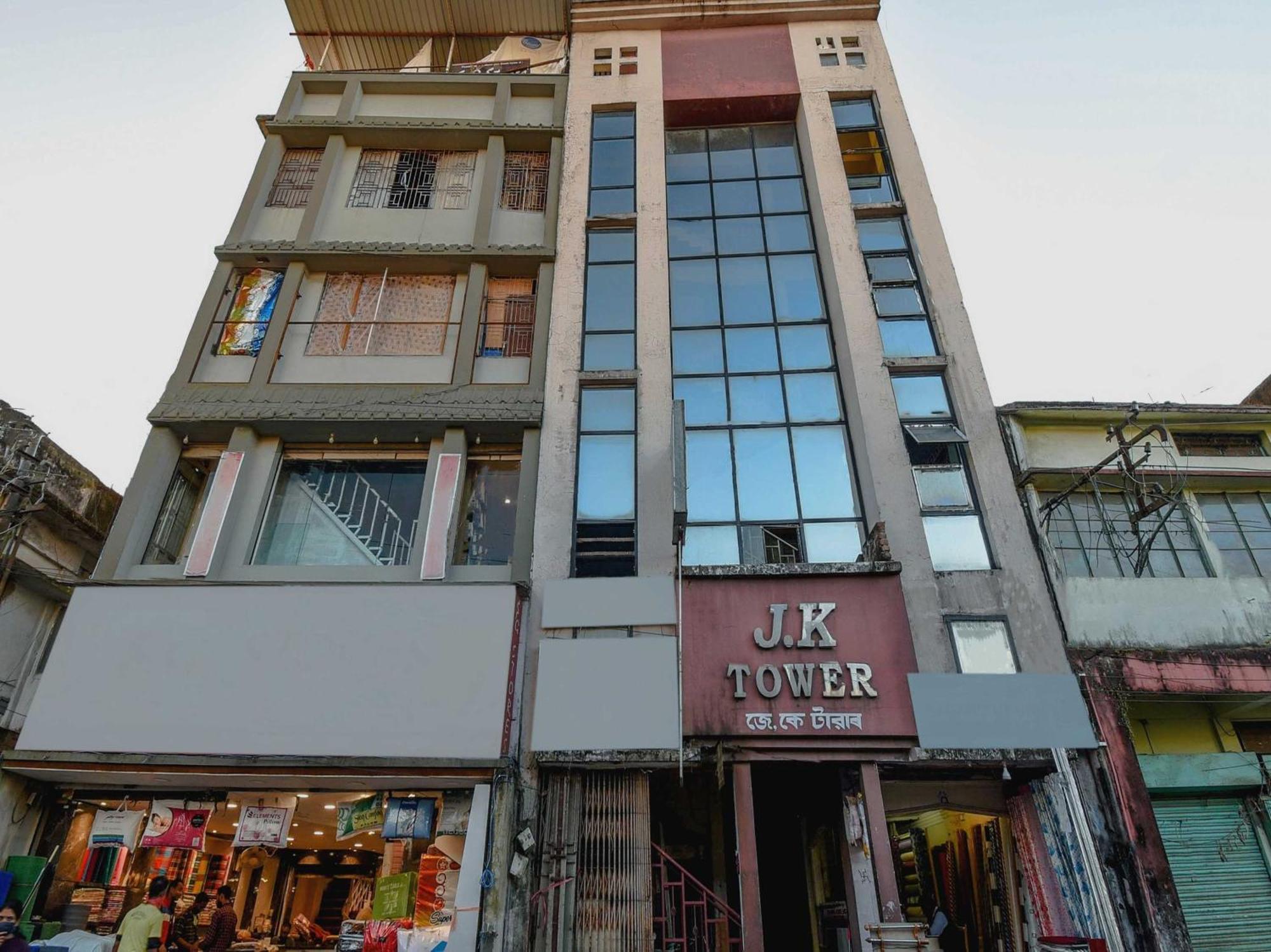 Oyo Flagship 71156 Hotel Jaybee'S Dibrugarh Esterno foto
